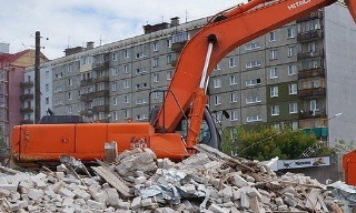 Вывоз строительного мусора с участка в Мелеузе недорого от 1528 руб. | 2Землекопа-Млз