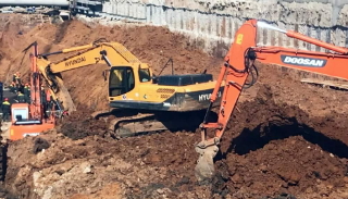 Разработка котлована экскаватором под фундамент в Мелеузе — цена от 2547 руб. | 2Землекопа-Млз